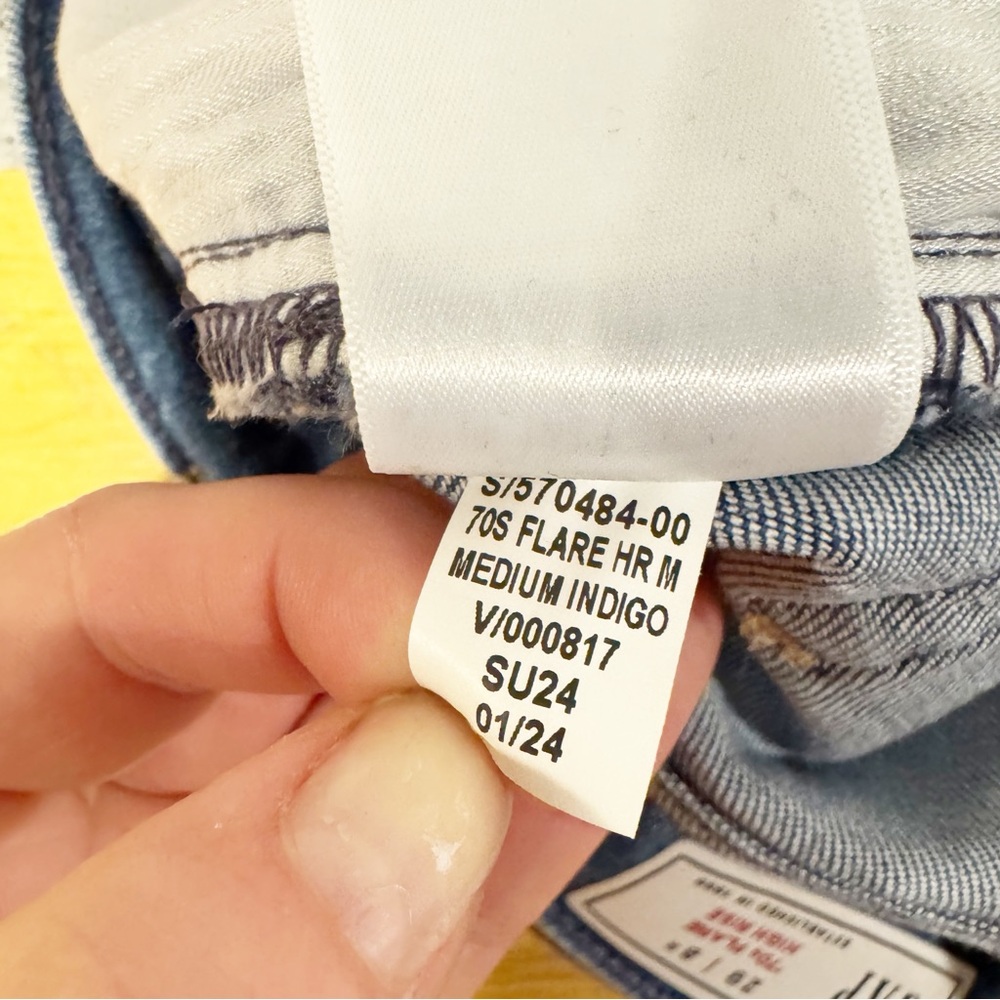 GAP | High Rise Patched '70s Flare Jeans in Medium Indigo Sz. 29 - Picture 9 of 10